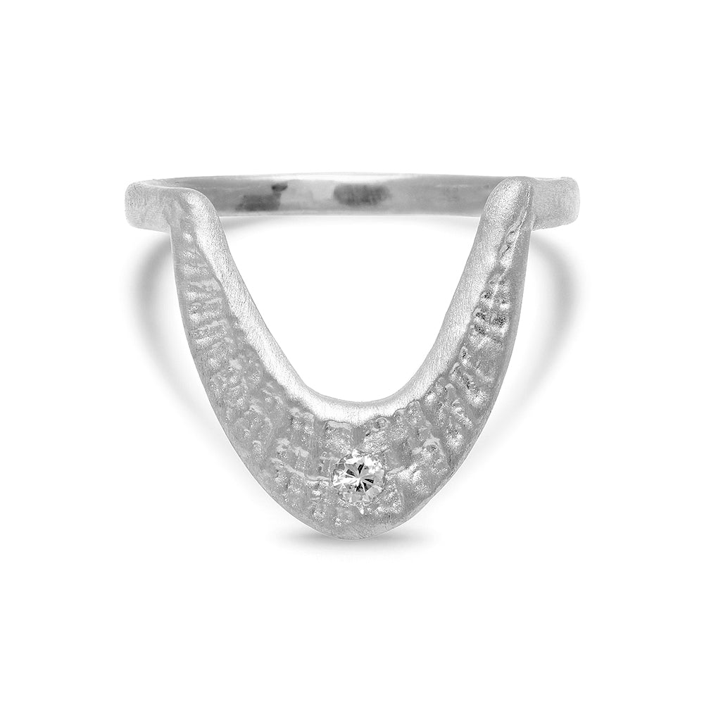 DECO SHELL HORSESHOE RING