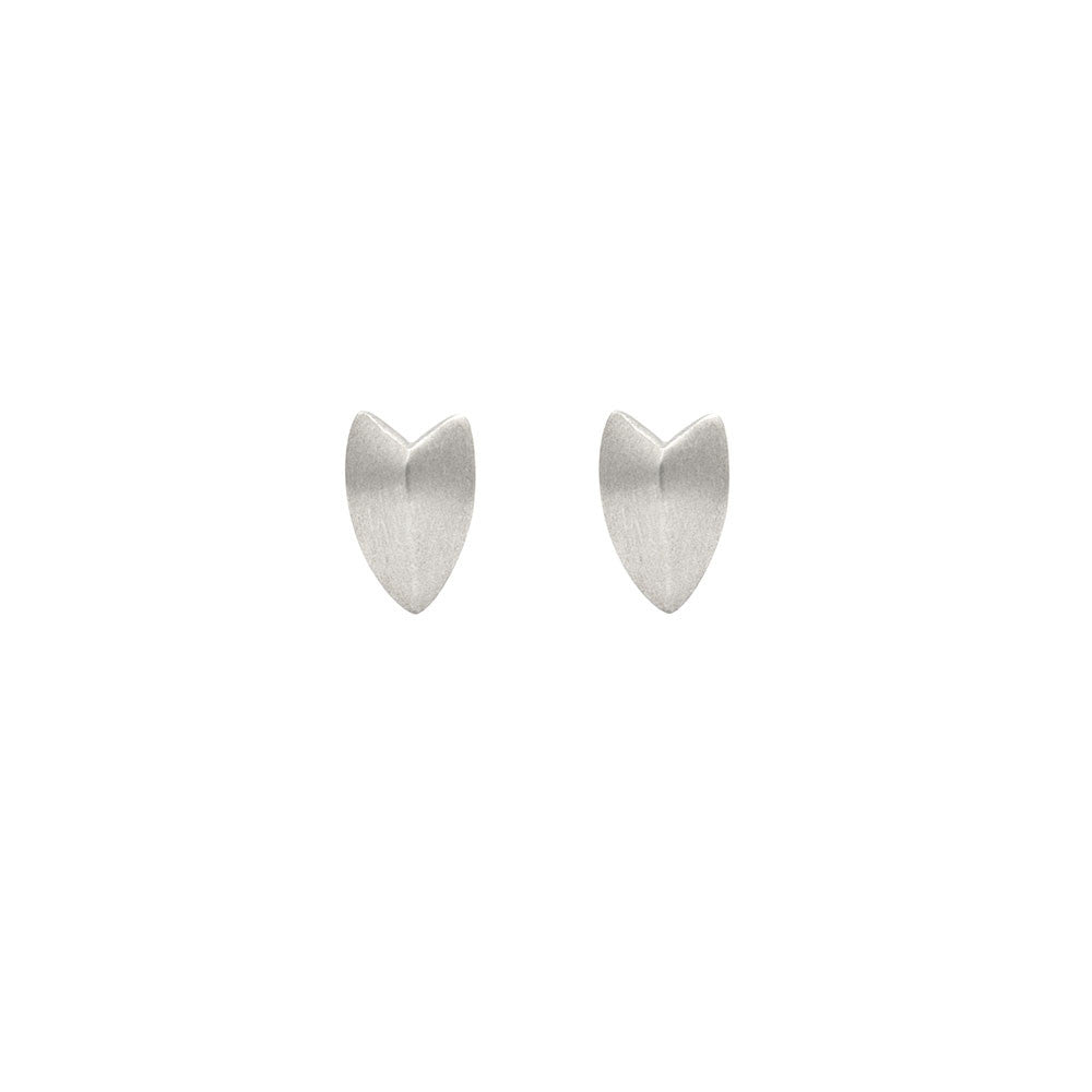 KNIFE EDGE HEART STUDS